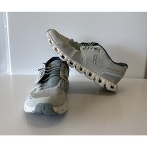 On Cloud 5 Womens Size 9.5 Light Blue/White On Running Monochrome Athletic Shoes